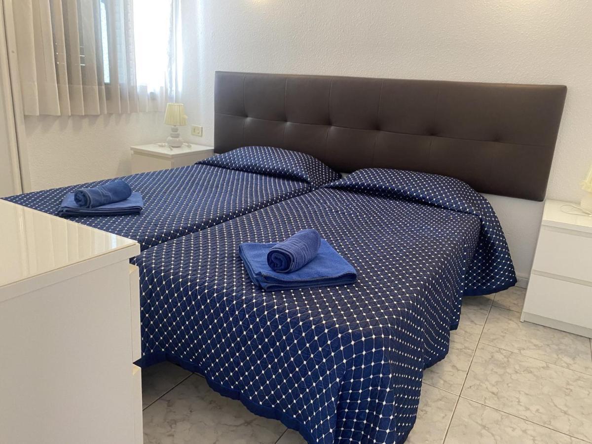 Victoria Court Apartment 13A2 Арона Екстер'єр фото